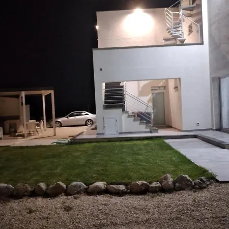 La Dama Bianca Bovo Marina Guest house