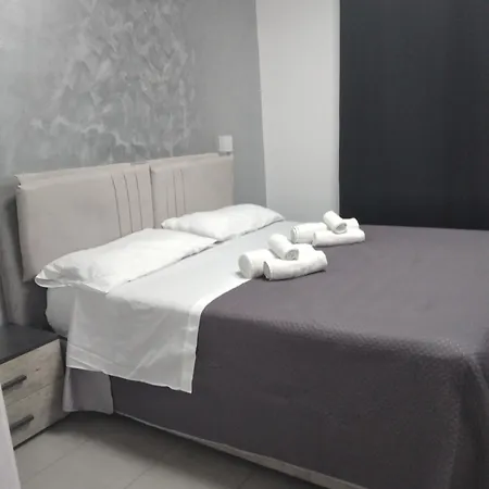 Gasthuis La Dama Bianca Bovo Marina